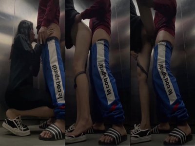 Poster of Trong thang máy bé sinh viên tụt quần bú cu còn bắt anh kéo váy vét máng chơi luôn